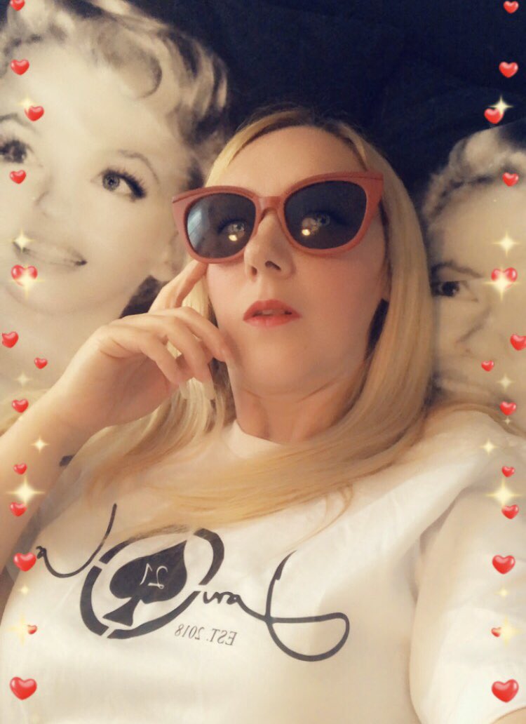 tinkerbellemma's tweet photo. Im a ‘Brand Rep’ for #21weardesign @Mr_Jap_Riders here are some non pro (selfies) photos to show the brand design. Can’t wait for proshoot coming soon. #21wear #model #brandrep #brandpromoting #promotingstock #advertising #tshirts #acelogo #logos #tattoos #MarilynMonroe #onthebed https://t.co/50HPmq5iRE