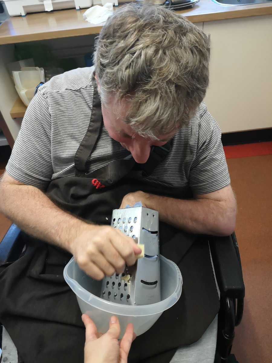 ProspectHouse99's tweet photo. Busy in #ourkitchen this morning making fillings for our jacket potatoes for our lunch today #hica #hicaactivities #preparinglunch #makingourown #promotingindependance https://t.co/TV8JVOQBNX