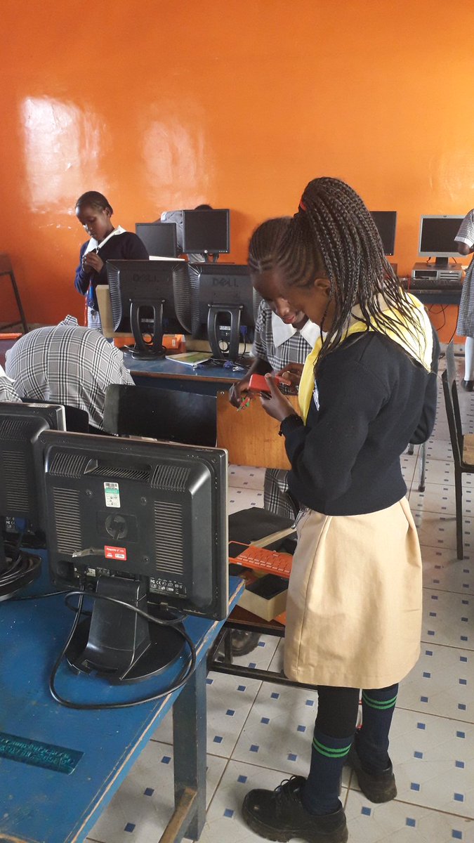 mollymutanu's tweet photo. These #girls at #MakenaSchool are having their #CodeClubsGraduation today!! Such an achievement!!๐๐ Proud of our @YouthForTech instructors and trainers who worked tirelessly to make this a great success!! @Irarastacy @Maya_Kigen I celebrate you all.๐๐Thumbs up!! @theirworld https://t.co/qY0rkCR63x