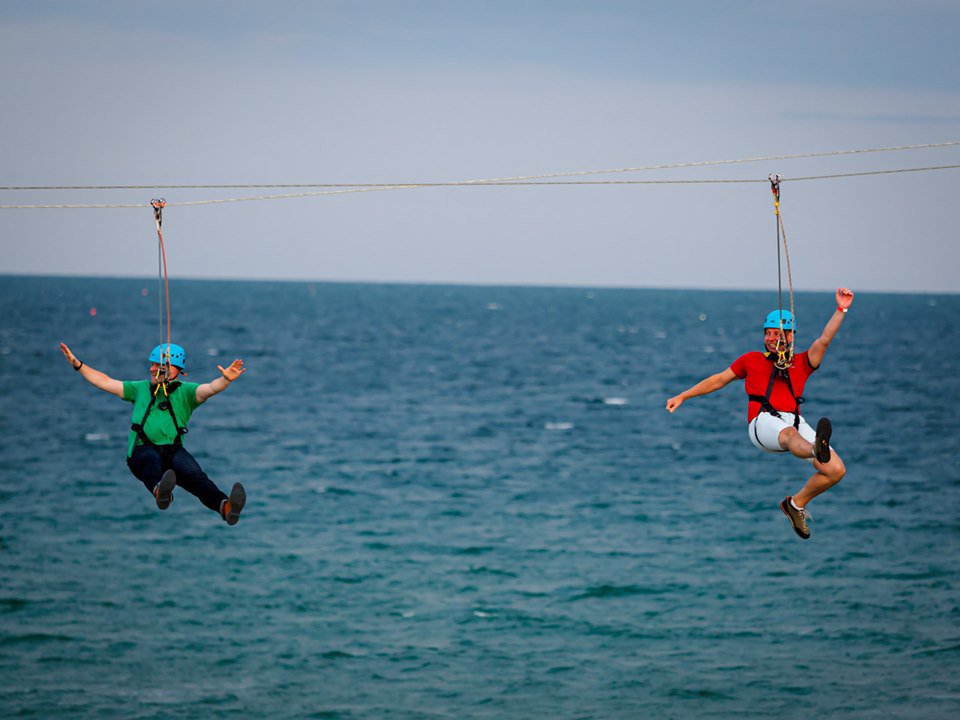 Darren Slade tweet media