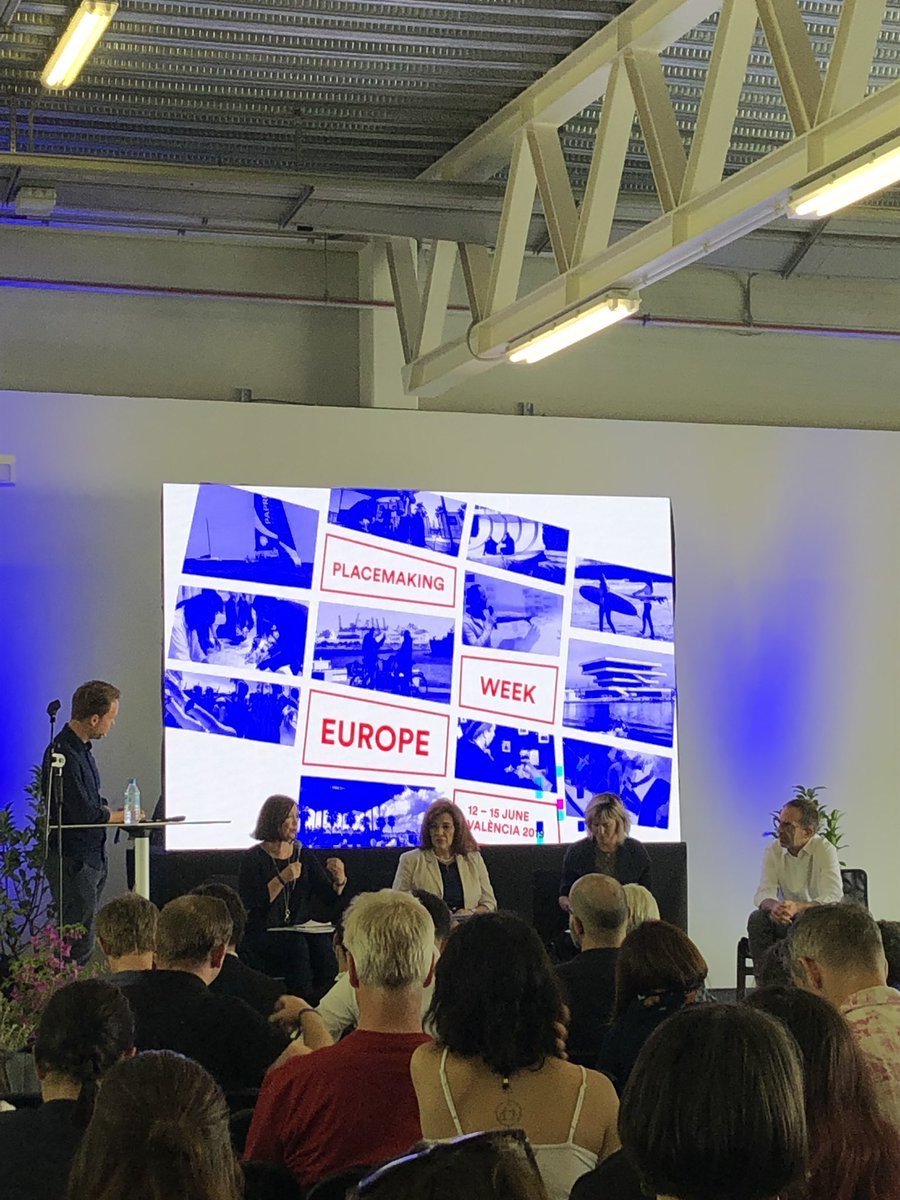 thehumangutan's tweet photo. RT @bidsbelgium: ‘Role of International Institutions’ with @UrbanMaestro @UNHABITAT #FredericSaliez @URBACT Sally Kneeshaw @EU_Commission #MariaLinaYeroyanni @UNDP #RayBoyle #urbandesigngovernance #humancentric #systemic #socialinnovation #inclusion #civ… https://t.co/KfGurMdgW4