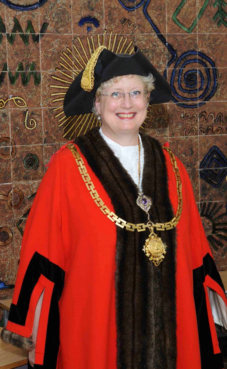 The Town Council is pleased to announce that Councillor Mrs Rosemary Bolton has been elected as the new Mayor of Hertford for the Civic Year 2019/20.  bit.ly/2Rf8d3H
