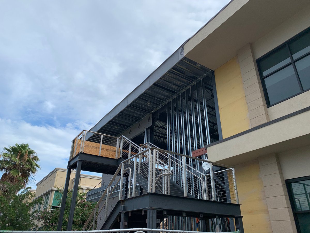 LandSouthJax's tweet photo. Our corporate office expansion has come a long way in the last month! #expansionupdate #progress https://t.co/1SWAiQeIRc