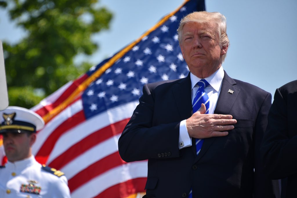 TrumpStudents's tweet photo. Happy Birthday to the President of the United States, @realDonaldTrump🇺🇸

Thank you for your hard work, determination, and willingness to serve!

We look forward to 5 more years of birthdays while you’re in office🇺🇸 https://t.co/cnVMugaJym
