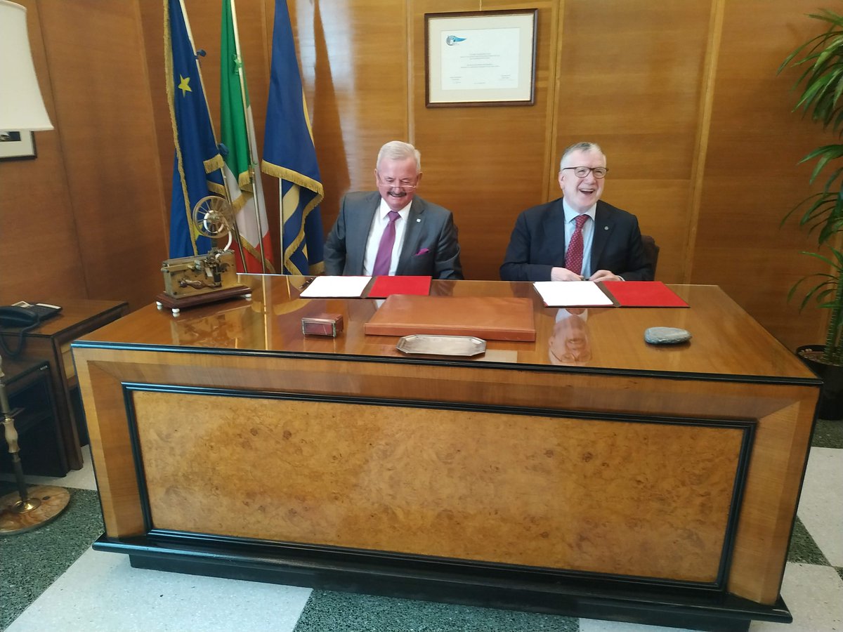 matteo pardo (@_mpardo) on Twitter photo #Cnr and <a href="/Fraunhofer/">Fraunhofer-Gesellschaft</a> Presidents having a good time after having signed the Memorandum of Understanding! Now we will work on its implementation, keeping high spirits. <a href="/StampaCnr/">Stampa Cnr</a> <a href="/ResearchItaly/">ResearchItaly</a> #Cnr and <a href="/Fraunhofer/">Fraunhofer-Gesellschaft</a> Presidents having a good time after having signed the Memorandum of Understanding! Now we will work on its implementation, keeping high spirits. <a href="/StampaCnr/">Stampa Cnr</a> <a href="/ResearchItaly/">ResearchItaly</a>