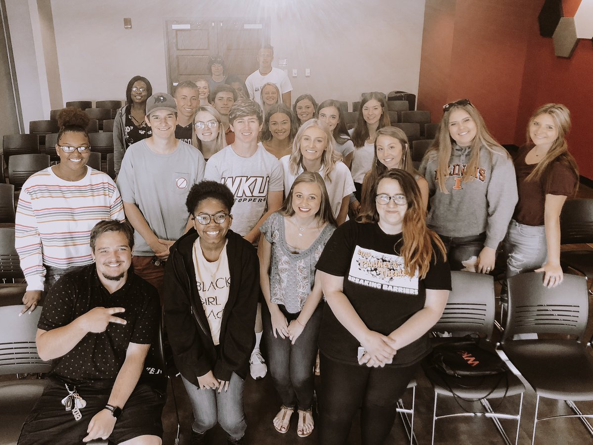 TOPGuideSierra's tweet photo. WKU isn’t ready for the class of 2023!! 🤪 Such an awesome group of students!! Can’t wait to see what all they accomplish their next 4 years #wku2023 @WKUAdmissions #TOP https://t.co/BZFpUOg6mB