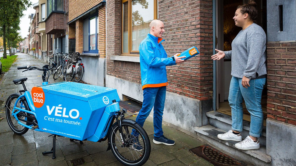 Recevoir son paquet en moins de 24 h et de manière écologique ? C'est possible grâce à #CoolblueVélo. cblink.je/bcCSoq
