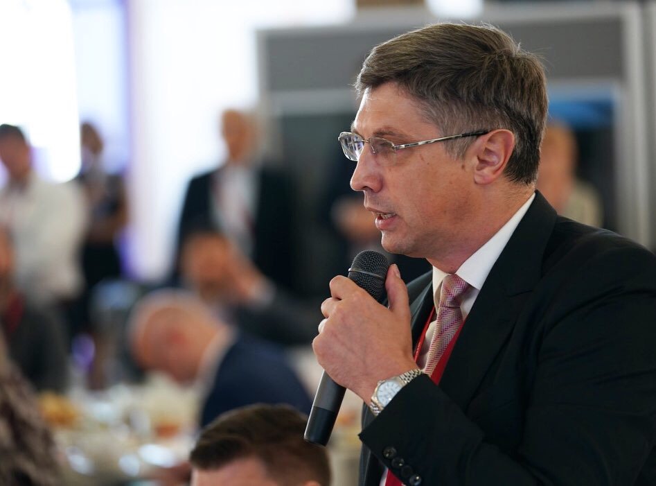Reksoft_Live's tweet photo. Reksoft took part in the IT-breakfast at SPIEF-2019

https://t.co/NjoJU53D9Y 

#reksoft2019 #SPIEF19 #SPIEF2019 https://t.co/hNaW1rzjIJ