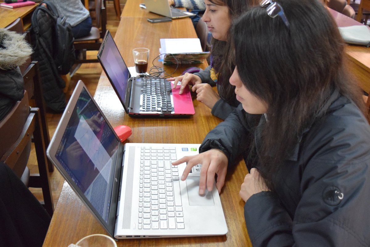 Ahora en la ECM el Dr. Carlos Brais Carballeira Braña está impartiendo el II Taller de Adobe Illustrator para investigadores