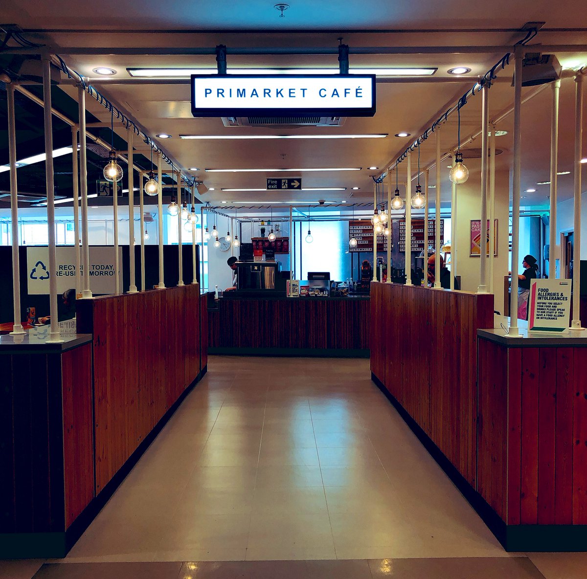 Llioangharad's tweet photo. If shopping in @Primark gets a bit too much, you can now take a break from fighting over that last dress or pair of undies at their new cafe ( on the top floor)
#primarket #cardiff #primark https://t.co/C7cx3YOgPb