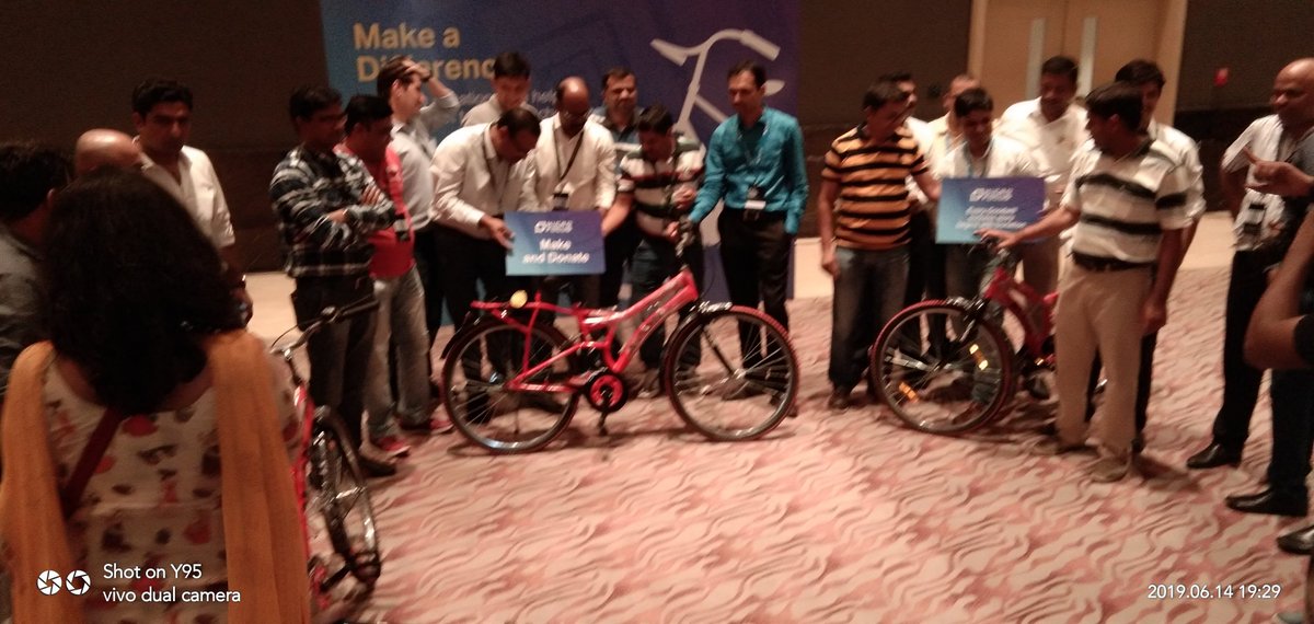 rajarajeevkumar's tweet photo. Received with thanks.
For our underprivilaged students of Paramabhattara Gurukula Sevasangham, Kochi.

@MicroFocus
@sarakris25
@patka06
@amolworld
@neeraj_ahuja_20
@kishoronline
#MicroFocusSID
#MakeADifference https://t.co/0IbYftGKtS