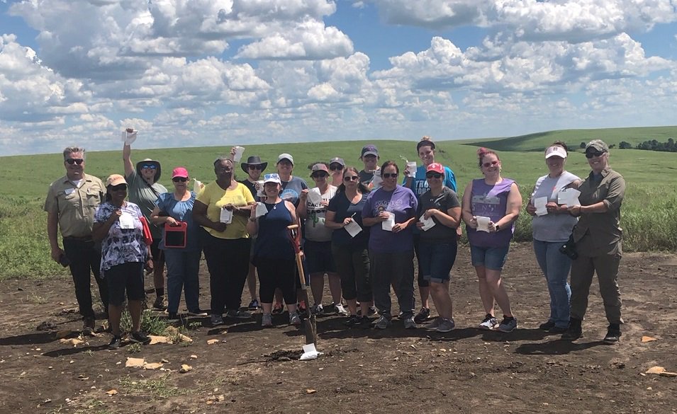 BosRoost's tweet photo. Thank you @TulsaSTEM for an incredible day of STEM education at Tall Grass Prairie!  Teachers learned about impacted soil and using the Engineering Design Process for innovative solutions to protect this incredible ecosystem. #STEMeducation @TulsaGlass @TulsaGardenCtr @campgrit https://t.co/3TmGJCC76E
