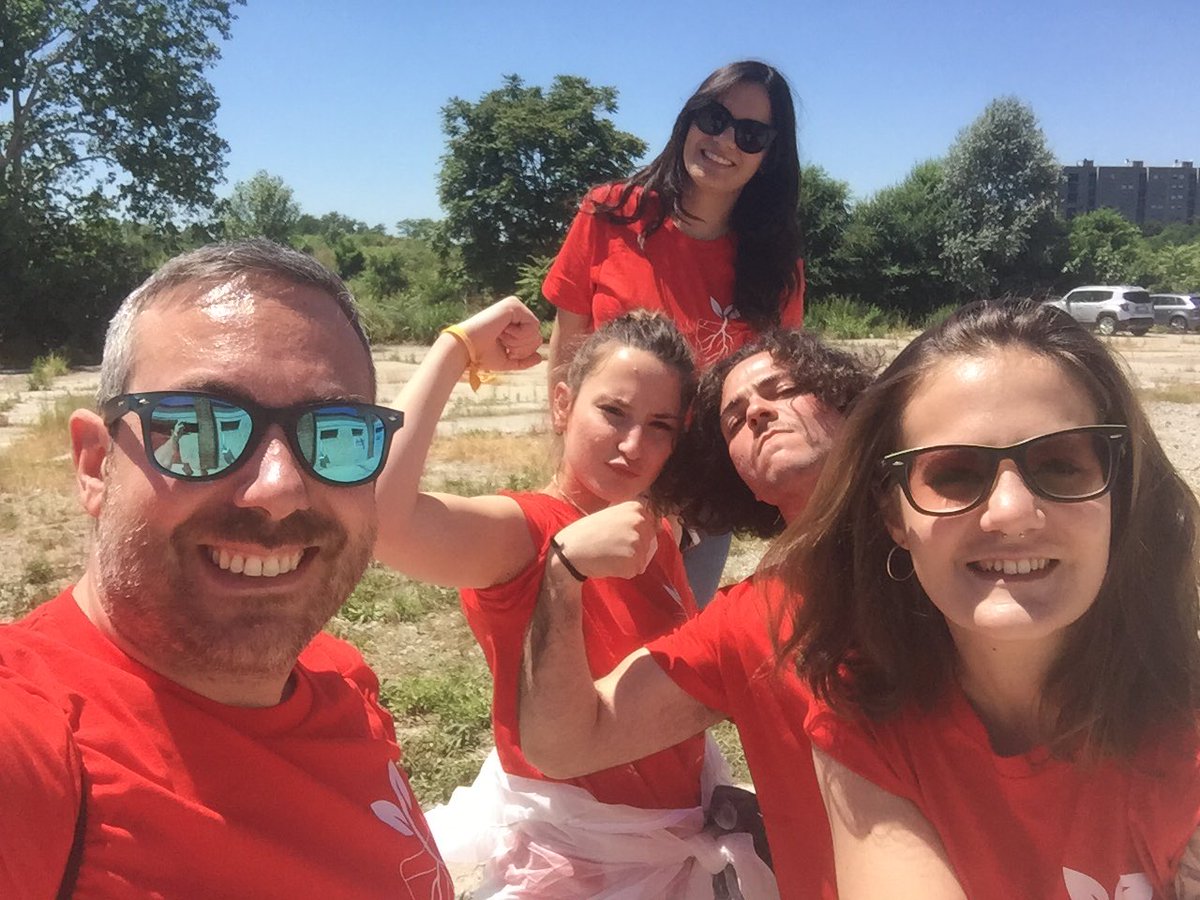 Fiera di aver preso parte a questa bellissima giornata di #adifferentjob e di #teambuilding: rivalutazione della cascina Nosedo con 
<a href="/PwC_Italia/">PwC Italia</a>