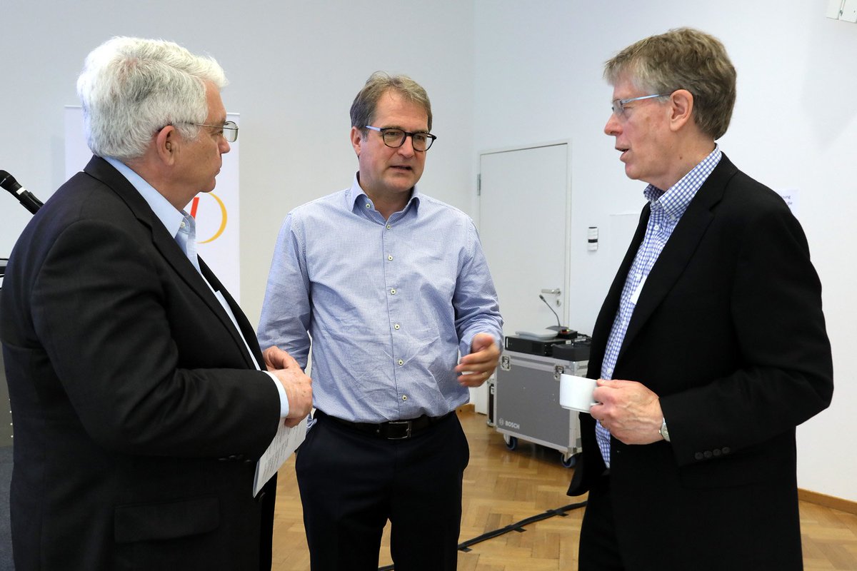 IMFS_Frankfurt's tweet photo. Thank you for coming to our Third #MMCN Research Conference https://t.co/kgsNAj9xba with @HooverInst & @cepr_org and a big thank you to our keynote speakers @EconomicsOne and @UncertainLars. We hope to see many of you again! #monetarypolicy #ECB #Fed #fiscalpolicy #macromodelbase https://t.co/oqZstORoFK