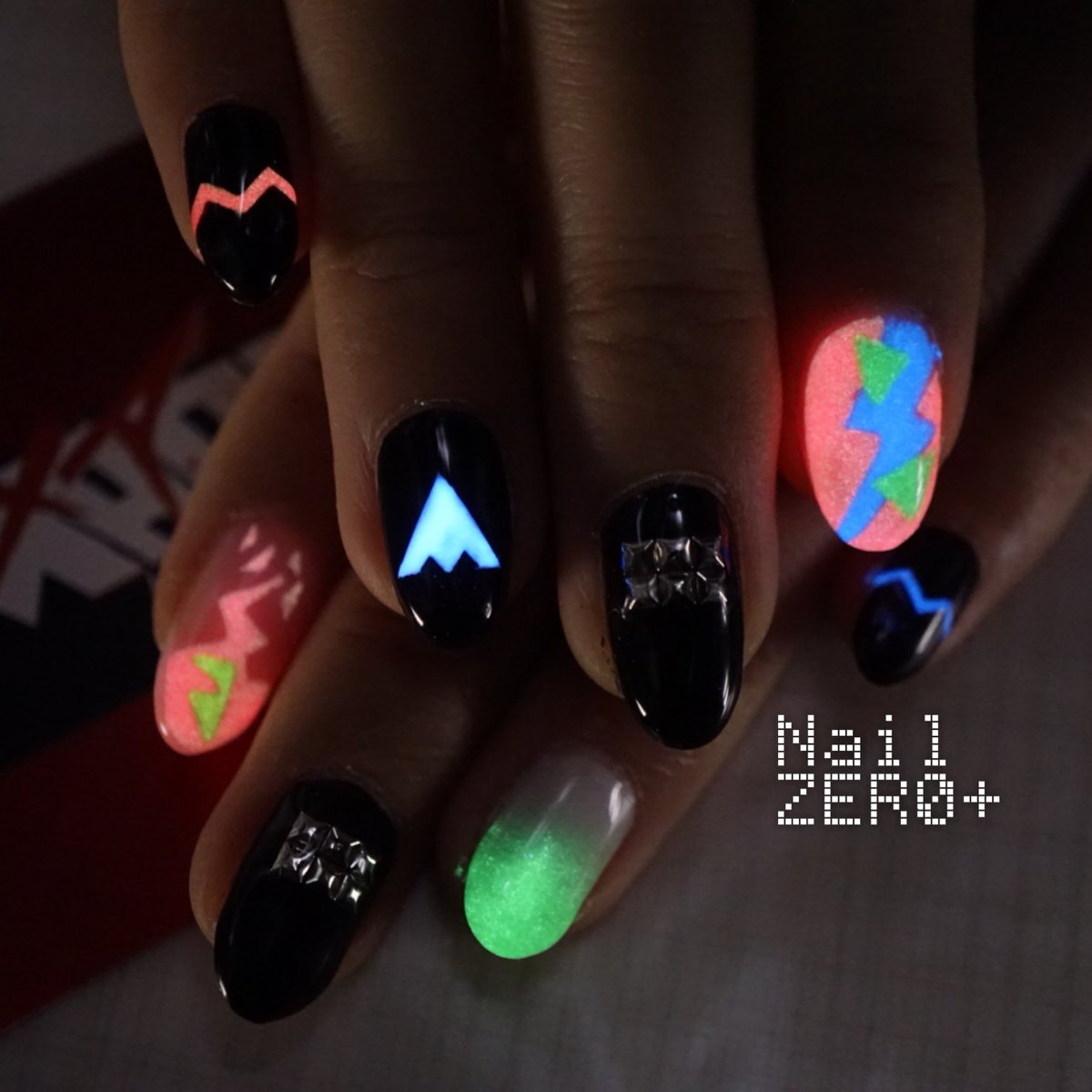 ネイルゼロプラス Nail Zero A Twitter 好きな映画を指先に Promare な指先に 蓄光でもこうしてカラーと合わせるとカラフルで楽しい指先になりますね Nailzeroplus ネイルゼロプラス Nail ネイル Promare プロメア 蓄光ネイル カラフル蓄光 映画ネイル ネイルゼロプラス Nail Zero A Twitter 好きな映画を指先に Promare な指先に 蓄光でもこうしてカラーと合わせるとカラフルで楽しい指先になりますね Nailzeroplus ネイルゼロプラス Nail ネイル Promare プロメア 蓄光ネイル カラフル蓄光 映画ネイル