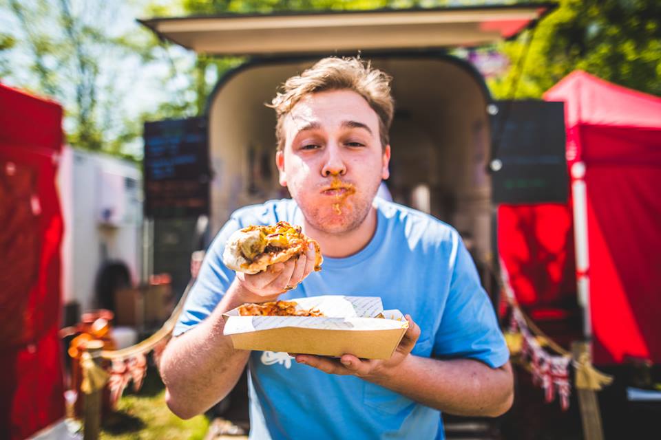 VENDOR ANNOUNCEMENT👨‍🍳

Not your average dogs.. <a href="/dunsterdogs/">The Dog House</a> are rolling Devon Street Food Festival 2019 to quench all of your hotdog desires! From the ULTIMATE chilli cheese dog to the Kaiser Dog, you're in for a taste sensation🌭

Get 'em while you can🎟️: devonstreetfoodfestival.co.uk