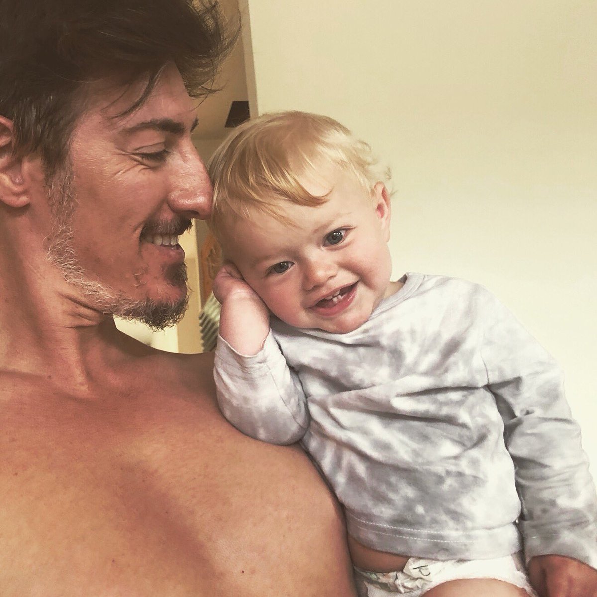 Nothing beats waking up to this... #dadlife