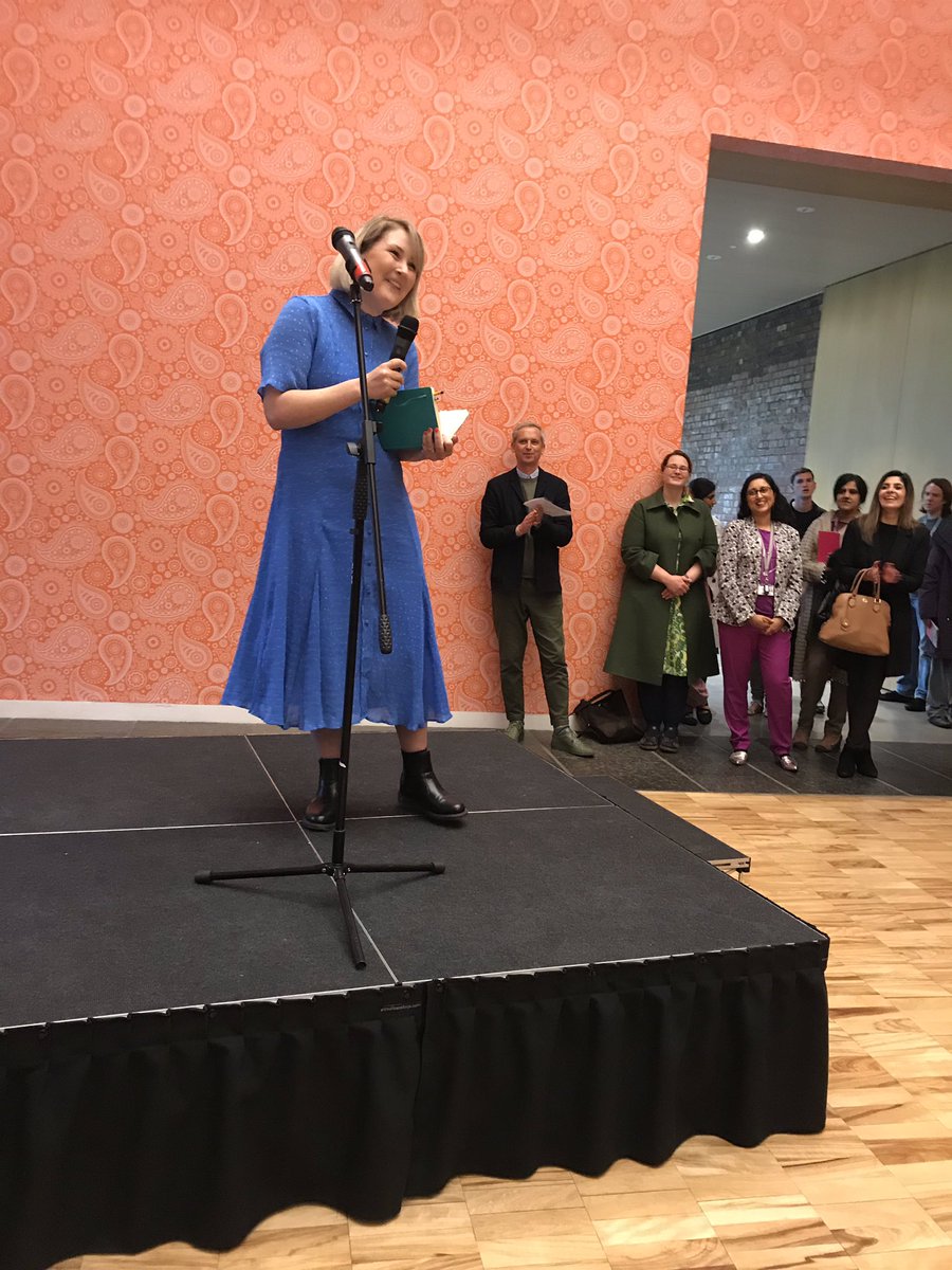 AidaForoutan's tweet photo. 3/3 The photos are random. I only took only 4 of them: Uthra, the curator, @SaskiaWarren1, the director of the project, and Alistair @magwagdirector, the director of the Whitworth. And someone I don’t know who was taking a selfie.
#BeyondFaith #whitworthartgallery #manchester https://t.co/hjeDmwvG3W