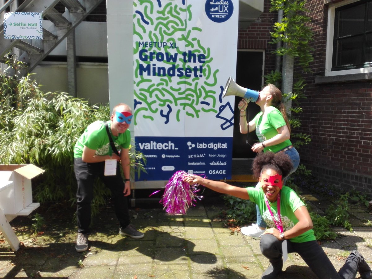 ladiesthatuxUTC's tweet photo. #growthemindset #meetupxl is about to start! https://t.co/lx6H7Mq0K6