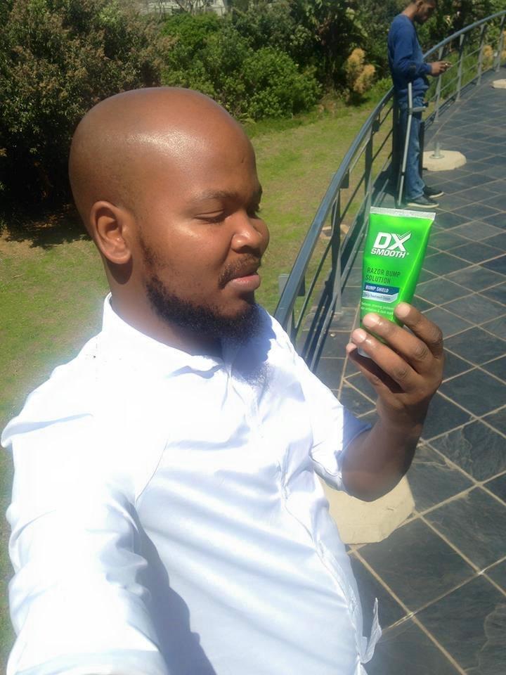 EggsBenedictZA's tweet photo. If you also wanna be attractive, get a #chiskop 

Use #DXSmooth. It takes 5 minutes! #HlomlaDandala https://t.co/cS74bxb544