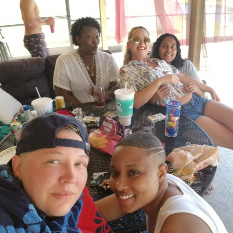 Ambiguously_Gay's tweet photo. Good food, good friends, good fun💗 https://t.co/fv6JdLy3NO