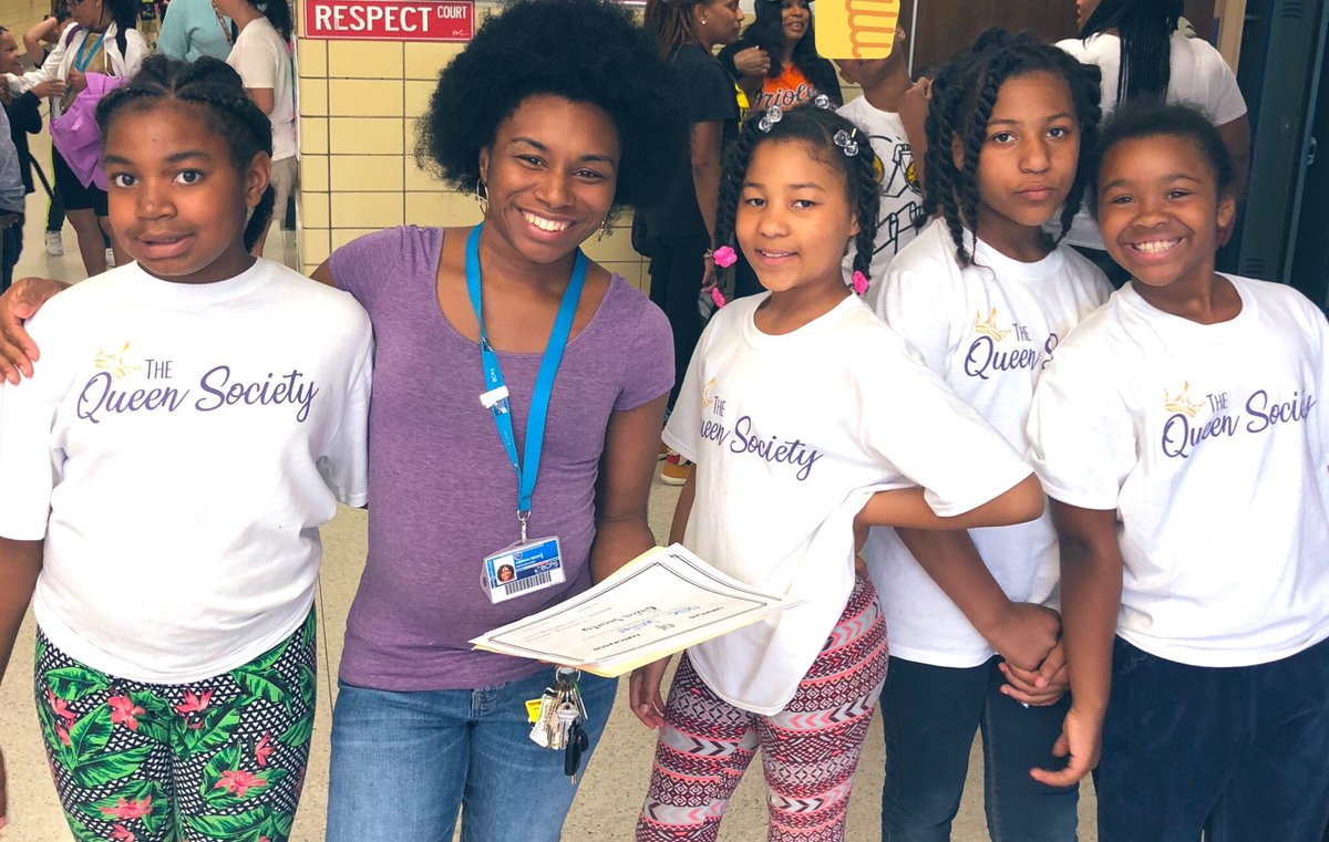 NYounger3's tweet image. #Issawrap- Held our end of the year celebration &amp;amp; awards giveaway with our amazing mentees! Stay tuned to see what’s in store for the fall for #TheQueenSociety!!  ⚠️ Warning: Great things ahead💜👑💜 @fayfayallday1 @nashaeb @spoland123 @BCPS_Mentoring @Pdavis5Davis @WVUTRICIA