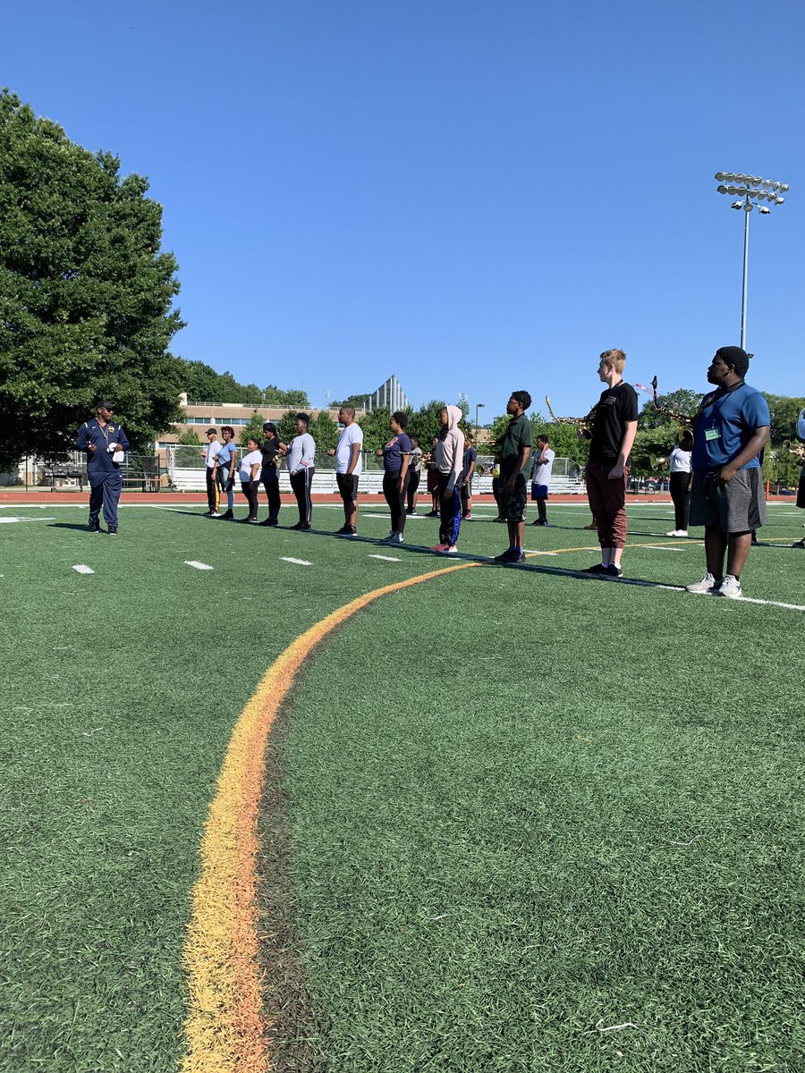 jammieflutist's tweet photo. Thereโs just something special about any kid that will go out there and do this, and these kids are here during their summer getting better, learning concepts to take back to their individual programs. I love it. #apspowerup #teamfinearts #teachingartist โค๏ธ๐ฏ https://t.co/SwQzITpS6w