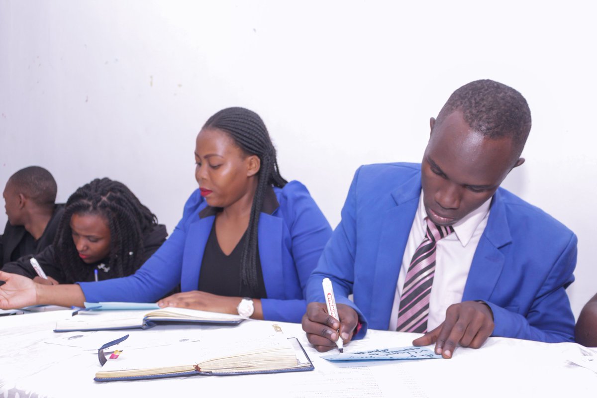 IMChallengeug's tweet photo. We have partnered with @refugeelawproj to host a comprehensive refugee reporting training for our #MCIAlumni &amp; other journalists. This training aims at improving the ethical reporting &amp; media coverage of refugee stories.
#ReframingRefugeeStories https://t.co/8eCbHFgCnJ