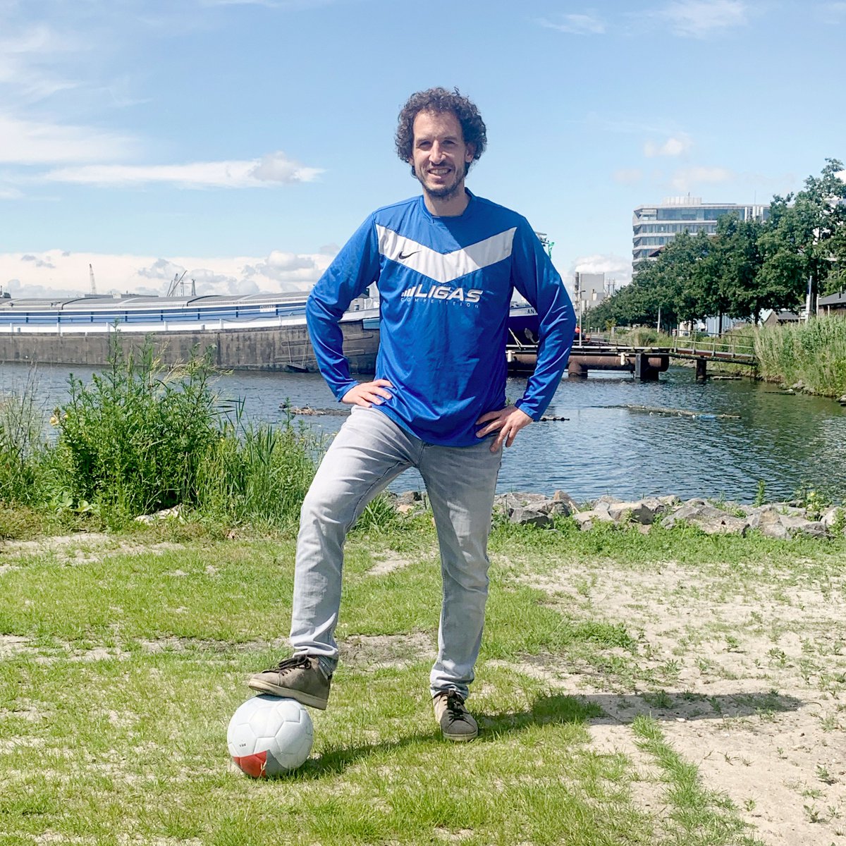 A warm welcome to Ángel, our new Team Strategist! Get to know more about Ángel here: bit.ly/2IM1BFV ⚽💪