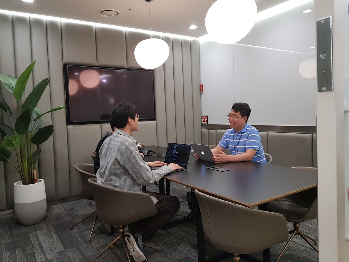 codechain_io's tweet image. We just moved out to new awesome office in #gangnam!
Our team is working hard to create and enable smarter asset management systems #codechain