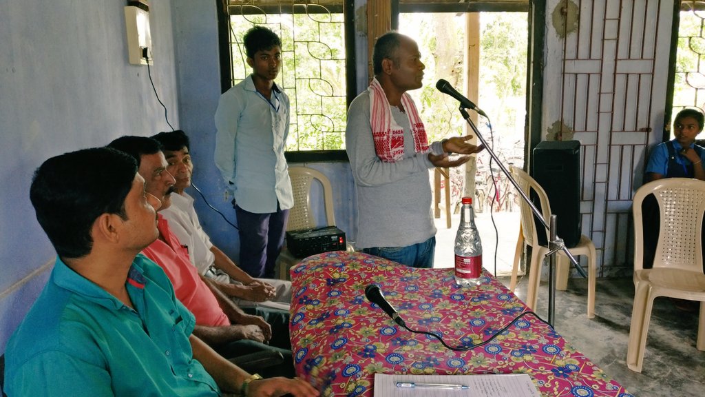 AnshPushti's tweet photo. Organized #Earlymarriage & #childprotection #counseling session in #Paramesh #Talukdar #School #Barpeta . The #session taken by @CHILDLINE1098 https://t.co/DgEpnV1XF9