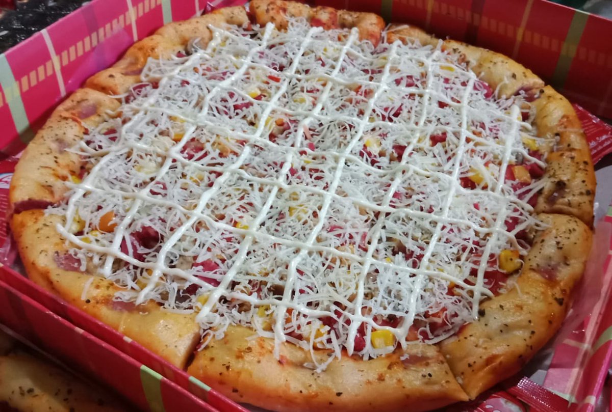 camimut's tweet photo. Varian pizza (🍕🍕🍕)
Sosis+ayam 50
Sosis+jamur+kornet sapi 55
Sosis+jamur+ayam 60
Sosis+jamur+kornet sapi+keju 65
Sosis+jamur+ayam+keju 70
Pinggiran sosisfull+jamur+kornet sapi+keju 75
Pinggiran sosisfull+jamur+ayam+keju 80
Pinggiran kejufull+sosis+jamur+kornet sapi+keju 90 https://t.co/v3u3gveTxJ