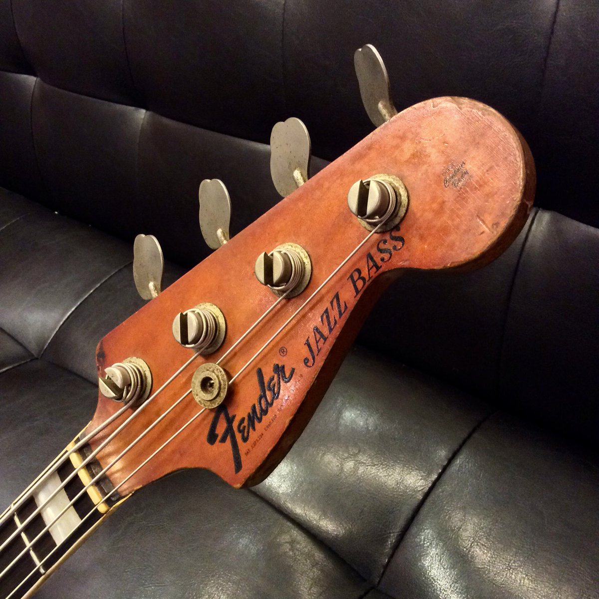 本店ベースフロア】これが貫禄… #Fender の1972年製ジャズベースです