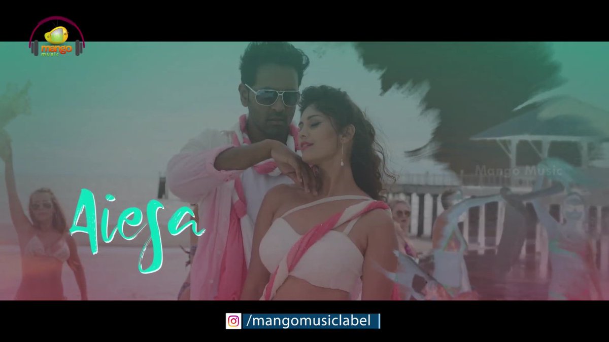 SurabhiFans's tweet photo. TOUCH KARO LYRICAL SONG SNAPS - SET - 3 :

Eagerly waiting to watch this movie on big screen
Especially this song 😍😍

@Surbhiactress @iVishnuManchu 

#VoterOnJune21st #Voter https://t.co/6xgJtftrpW