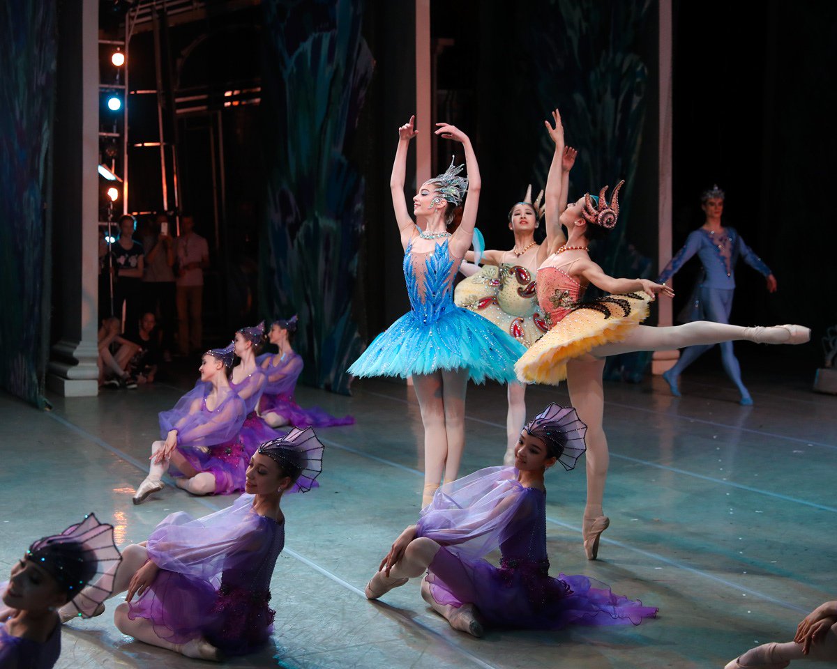 melmothblog's tweet photo. More photos from the 2019 Vaganova Ballet Academy graduation performance, which took place on June 12 at the Mariinsky Theatre. Photos by Andrew Lush. https://t.co/pOTMII2yuc