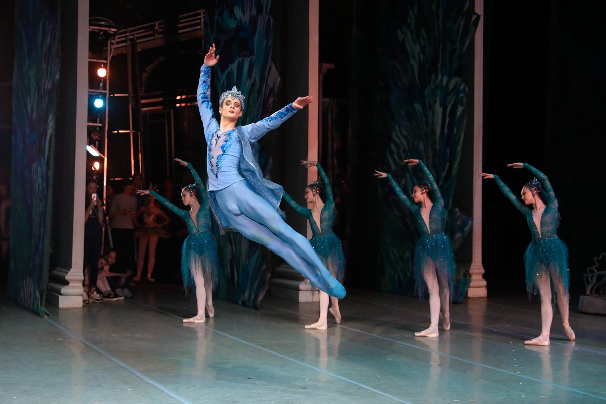 melmothblog's tweet photo. More photos from the 2019 Vaganova Ballet Academy graduation performance, which took place on June 12 at the Mariinsky Theatre. Photos by Andrew Lush. https://t.co/pOTMII2yuc