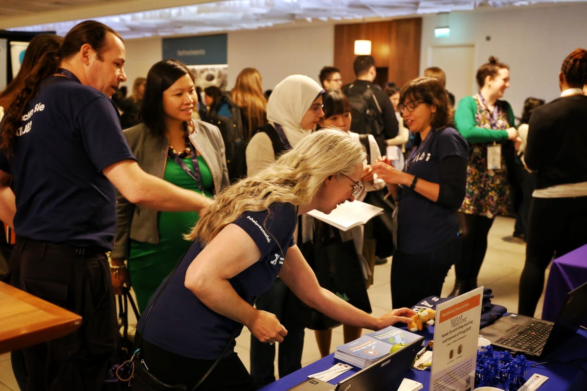 dr_fishface's tweet image. Fun with @MATLAB deep learning at #Hopperx1London #shelovesmatlab