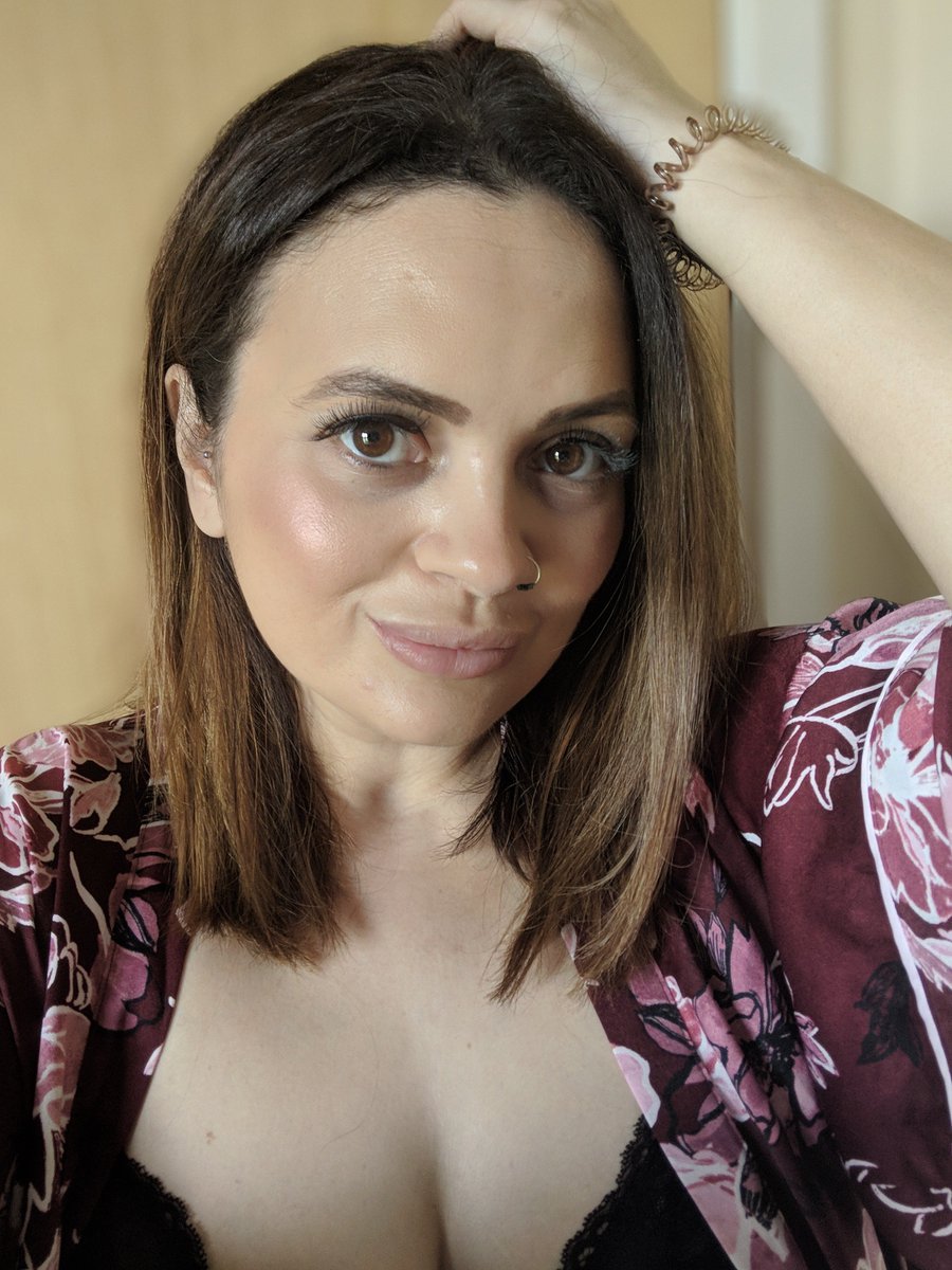 therealemmilene's tweet photo. Friday, I love sex on a friday.... kick start my weekend with a hump ;-) #camgirl #otrmodels #cammodel #sexy #livecam https://t.co/AMmt6gM3Ub https://t.co/eZQ5m7su6z