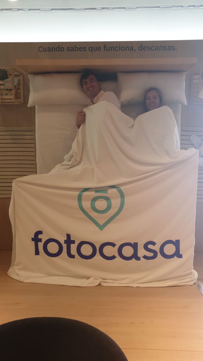 inmokea's tweet photo. La verdad es que #inmocionate19 está siendo increíble, pero necesitamos un descansito. Gracias @fotocasa por la siesta 😌💤  #confotocasadescanso #inmolovers @Inmocionados https://t.co/O7ob2EbhxE