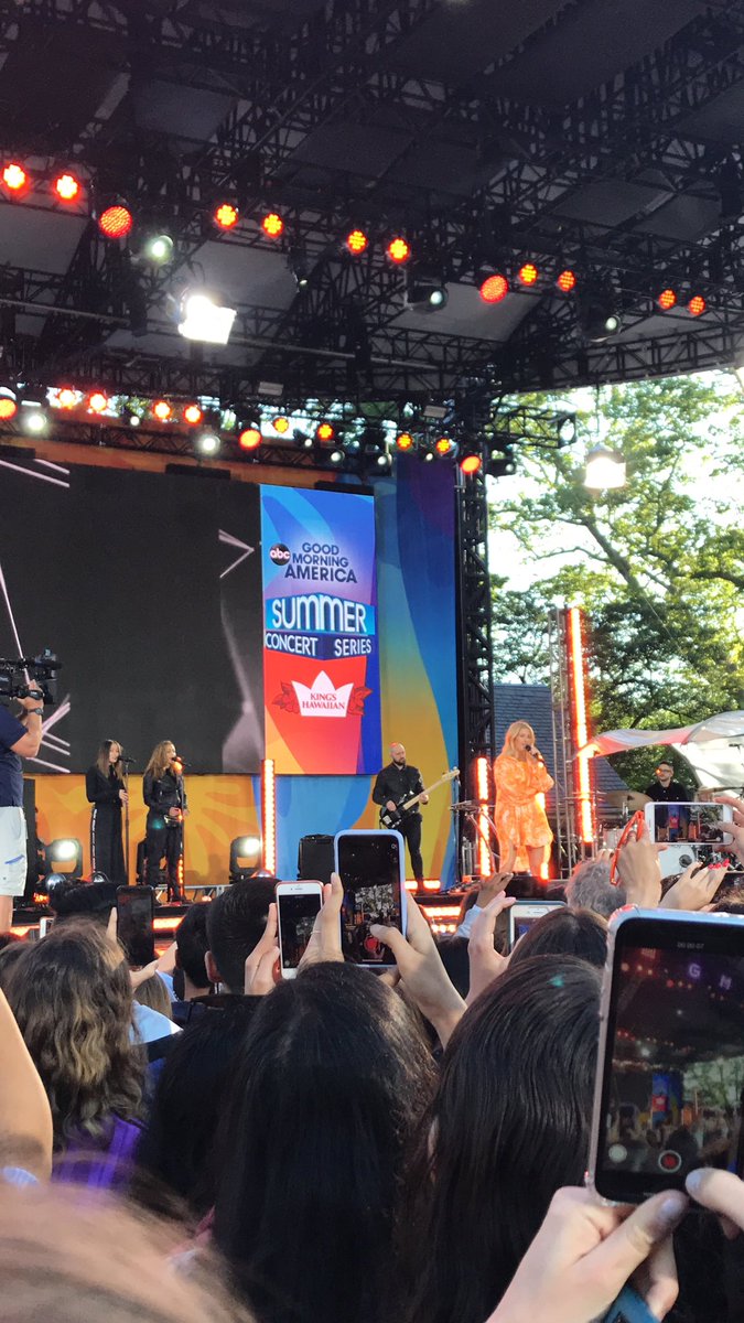 mattiebm2's tweet photo. #EllieGouldingonGMA https://t.co/wuZEdKxC7a