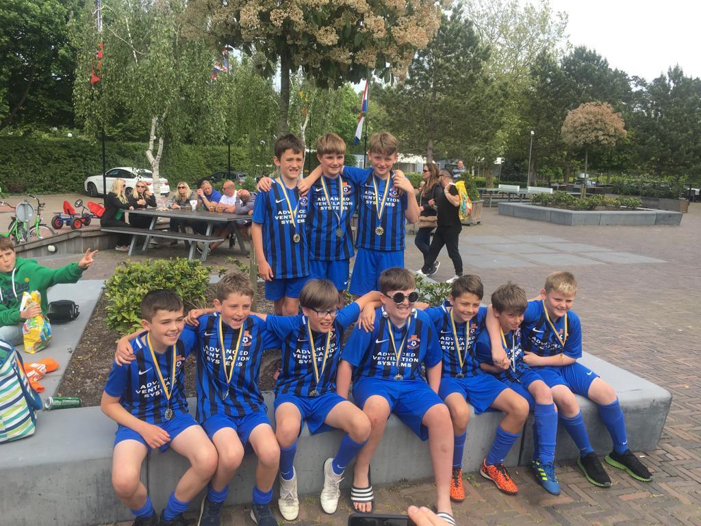 Boys on Tours!!! 
Deddington Town FC Colts looking great in their new shirts, proud to help 👍
<a href="/DeddingtonTown/">Youth</a>