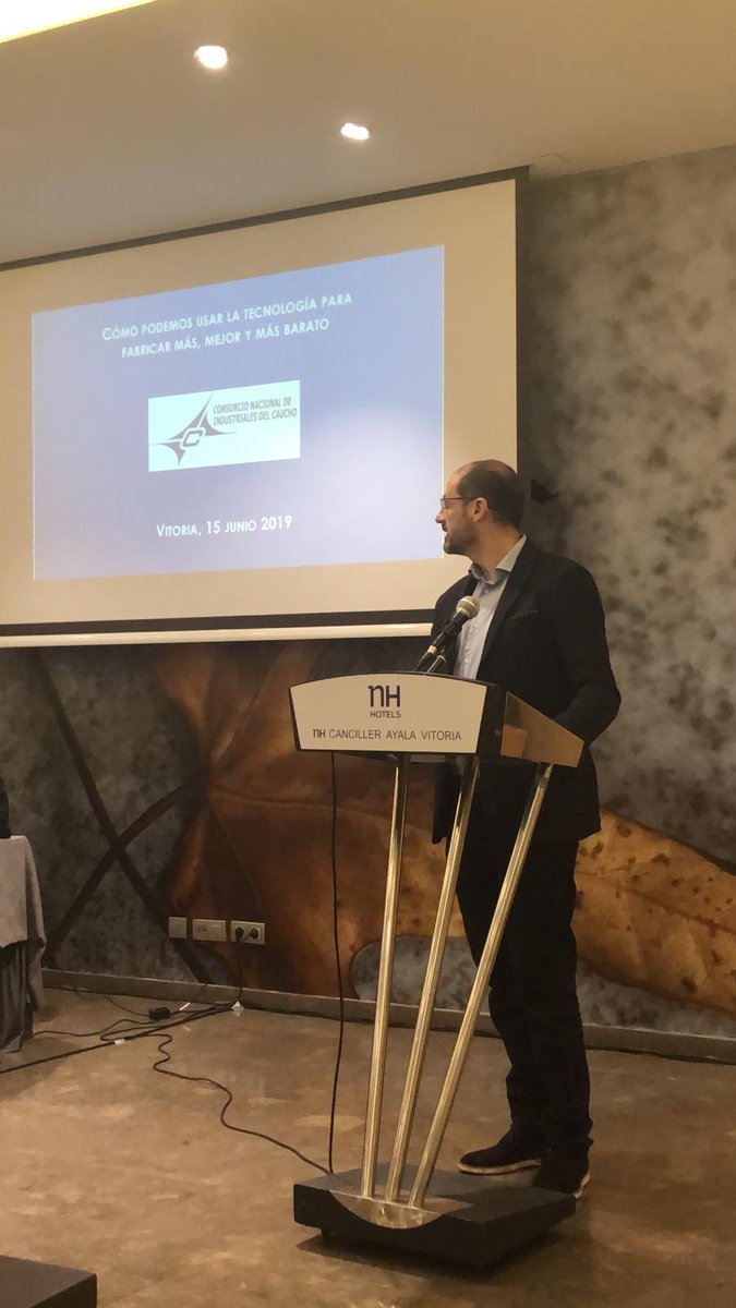 BelenPiorno's tweet photo. 🤝Colaboración con https://t.co/z1QvI9ArYM  📢hoy en su Asamblea General participan:
👉🏭Jorge García @MESbook_ 
👉🤖Álvaro Polo #AccentureIX0Center
#transormaciondigital #digitalizacion #Industria40 https://t.co/ToCy2oPzmj