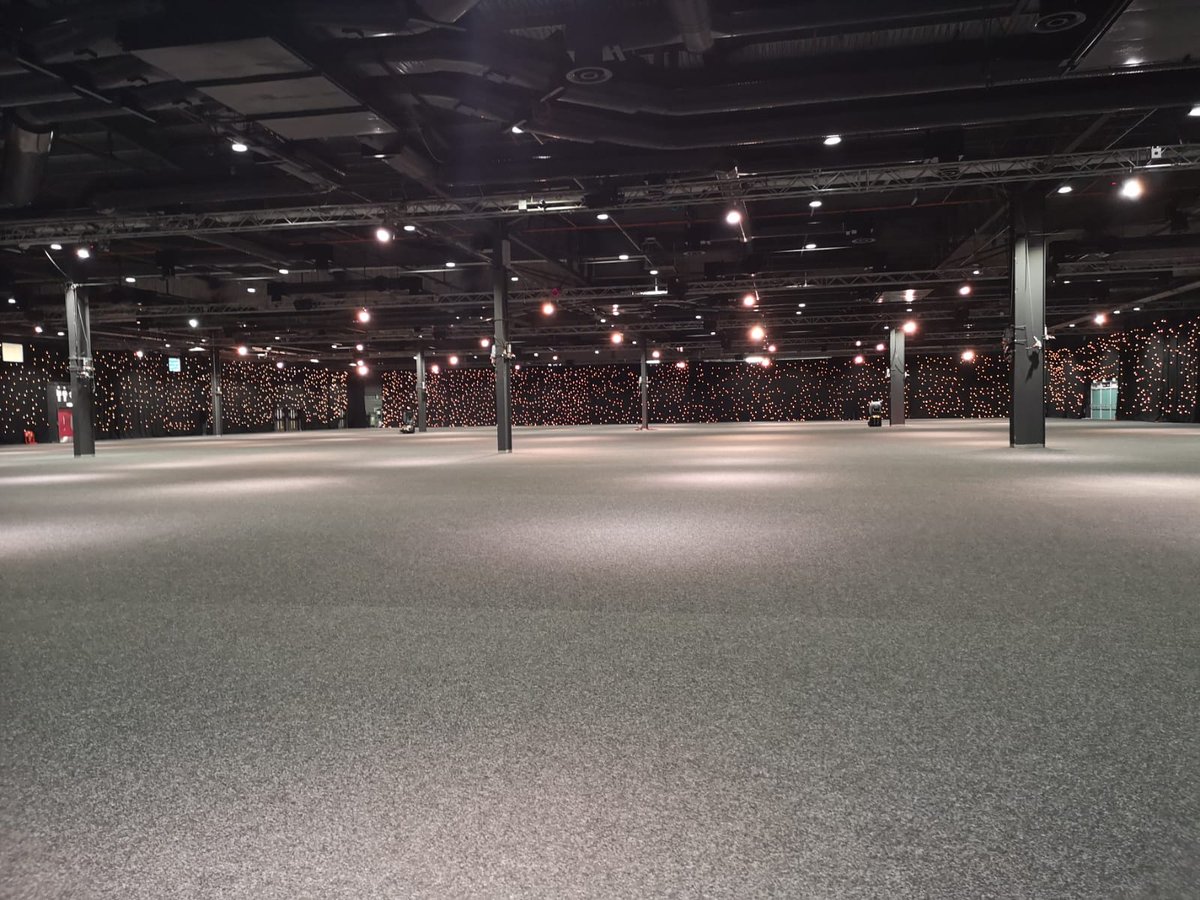 SimplyBetterUK's tweet photo. Great to see the guys at @EventCityUK today. A fantastic, versatile event space with great potential for all sorts of events. https://t.co/BE0WkFAhT6