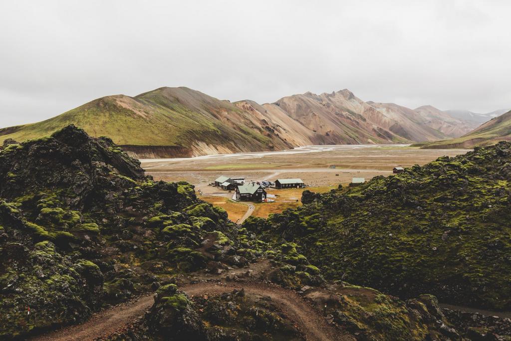 hiddenhighlands's tweet photo. The road to Landmannalaugar Geothermal Pool opened early this year. We already visited and the water is perfect. This place is the dream location for adventure seeking travellers and people seeking unique experiences in Iceland. 
📸@benjaminhardman
🇮🇸#iceland #Travel #nature https://t.co/a7j9IxLFGT