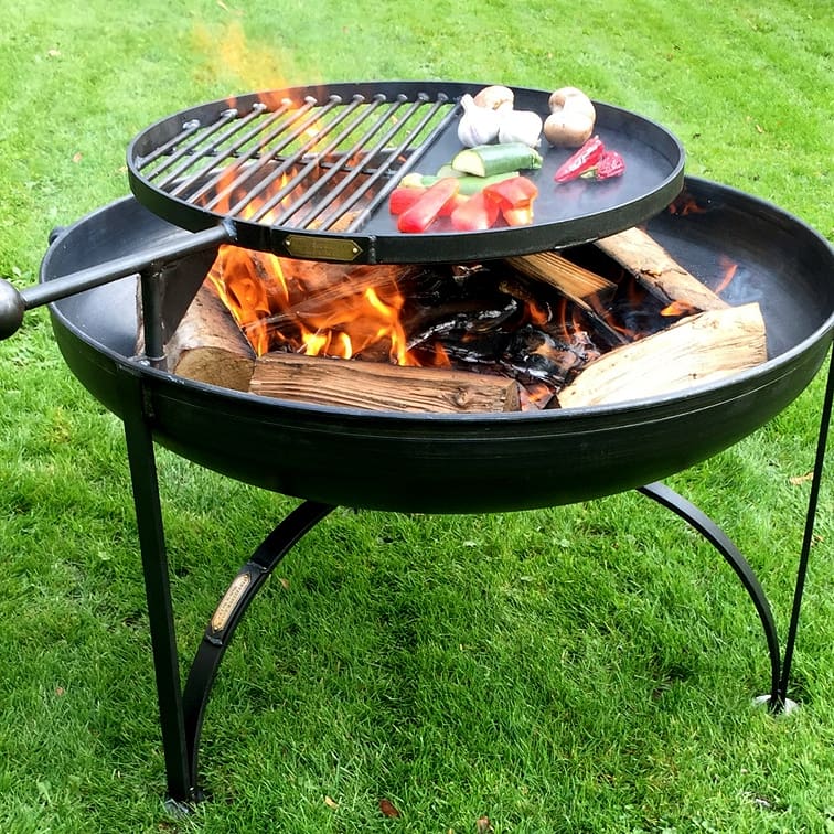 BellsOutlet's tweet photo. British Made Firepits have arrived! Are you ready for Summer? We definitely are! Get prepared now for the Summer BBQ season... it will come! 🌞🍔🌭🥗 #bbq #firepits #Britishmade #chillandgrill https://t.co/YIRZ8Ahvqm