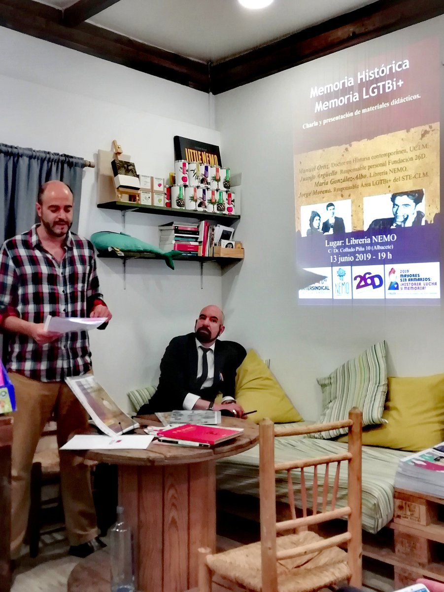 aleasclm's tweet photo. Ayer asistimos a la charla sobre Memoria Histórica y Memoria LGTBI+ organizada por @steclm
Donde también pudimos conocer mejor a la @fundacion26D y la gran labor que desempeñan para con nuestros/as mayores 👴🏼👵🏻
Esperamos que llegue pronto esa residencia de carácter público https://t.co/PXomes5ziO