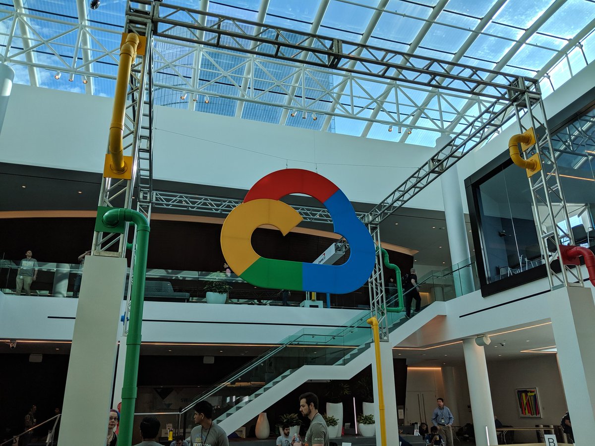 DCAndroid's tweet image. Oh my, looks wayyy better in-person 😲😎 #DevFestDC #DCtech