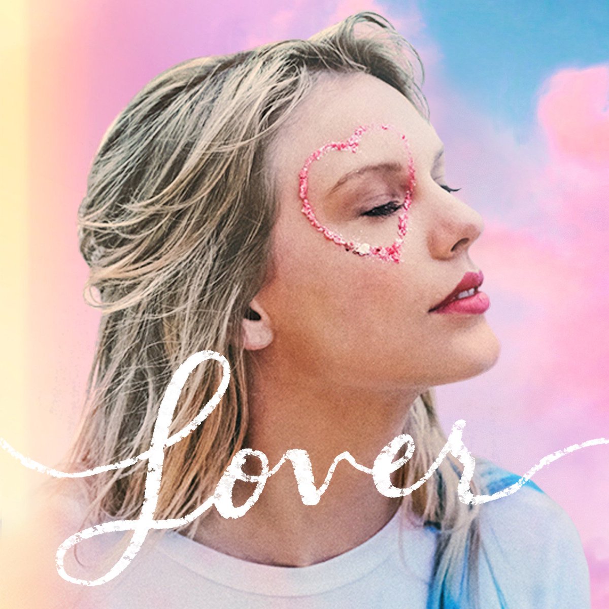 missSwiftmadem1's tweet photo. babydoll when it comes to a LOVER // @taylorswift13 @brendonurie #TS7 #taylorswift #TaylorSwiftME #TaylorSwiftIsBack #ts7theories #taylorswiftlover #Lover #LoverIsComing https://t.co/wqdKyxIfa2