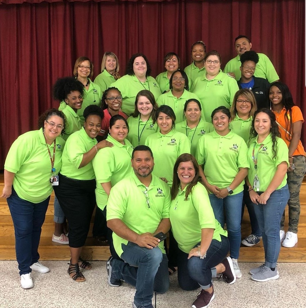 StehlikES_AISD's tweet image. The wonderful staff that has put #CampStehlik together for our students of @StehlikStallion, @GrayElemEagles, @GoodmanElem.
#aisdsummercamp #ExploreLearnShare @drgoffney #stehliksummercamp