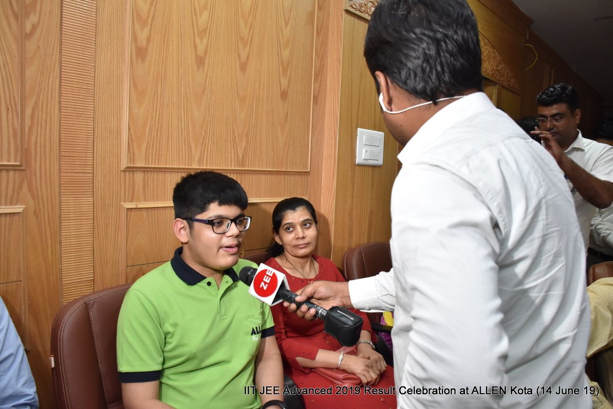 ALLENkota's tweet image. 📢 2019 belongs to ALLEN! 💪 
Grand celebration was organized to commemorate the success of AIR 1, 6 &amp;amp; 7 by ALLEN Students in #JEEAdvanced2019 Results. 
👉A cake cutting ceremony &amp;amp; press conference were also held.🎉 #ALLENHaiTohMumkinHai #KotaCoaching #ALLENKota #IITJEE